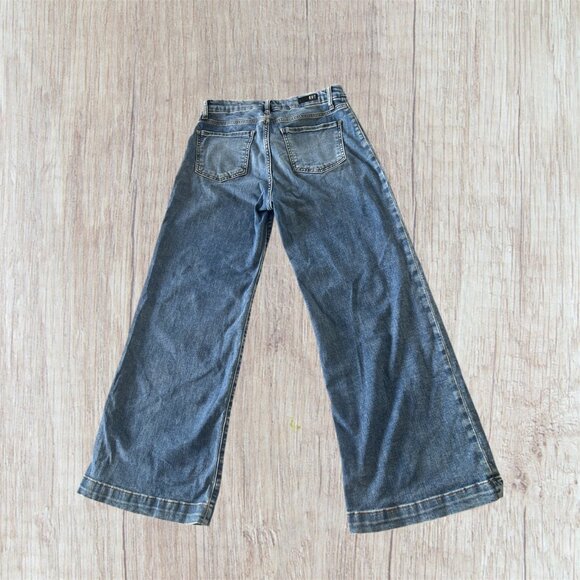 8 Kut from the Kloth Meg Wide Leg Jeans - Picture 2 of 4